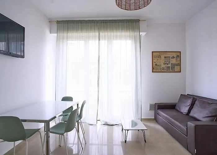 Smn-Duomo Two-Room Apartment