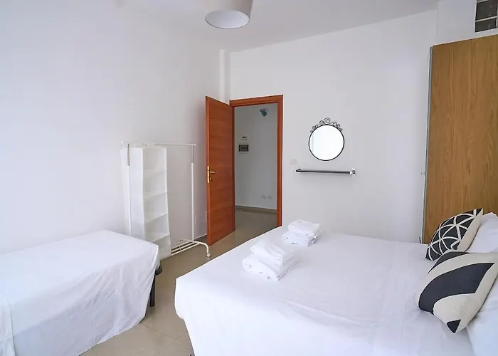 Smn-Duomo Two-Room Apartment